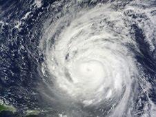 Atlantik aktuell: IGOR hat die Bermudas im Blick und JULIA ist kein Hurrikan mehr (mit NASA-Satellitenfotos)