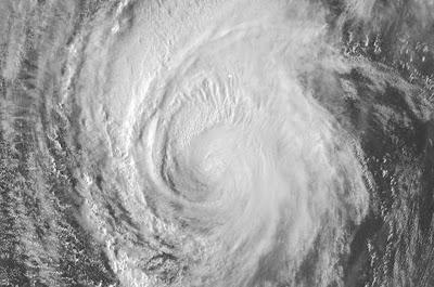 Hurrikan IGOR kommt: Live Webcams auf den Bermudas und Satellitenbild Live Stream, 2010, aktuell, Atlantik, Bermudas, Igor, Hurrikansaison 2010, Hurrikan Satellitenbilder, Video Stream, Live Stream Satellitenbild, Live Webcam,