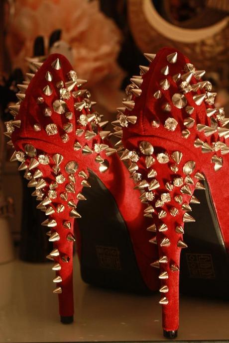NEW IN: red heels