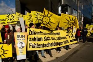 Lautstarker Protest in Berlin vor der Bundespressekonferenz (Quelle: BSW-Solar)