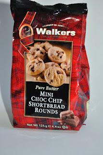 Walkers Almond Shortbread, Orange Viennese Biscuits und Pure Butter Mini Choc Chip Shortbread Rounds