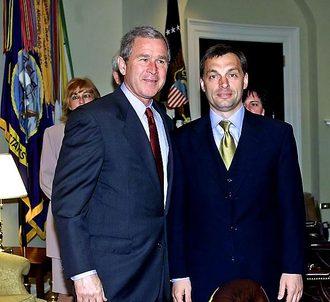 Fájl:Orbán and Bush.jpg