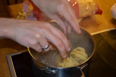 kitchen style: lachs mit gurkensalat