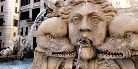 Rom: schreckliches Gewürm und alte Knochen