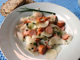 Rettichsalat mit Würstchen / Radish Salad with Sausages