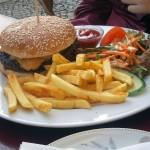Bariton Burger XL 150x150 Tipp   urgemütliches Restaurant in Berlin Friedrichshain
