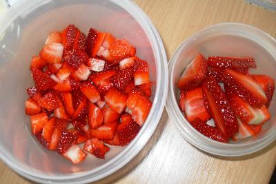 Wickeltorte mit Erdbeer-Joghurt-Creme