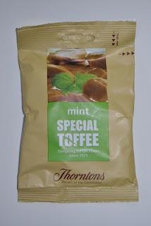Thorntons Chocolate Smothered Special Toffee und Mint Special Toffee