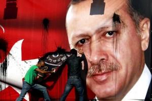 Erdogan ist eine Schande und ein Verbrecher!