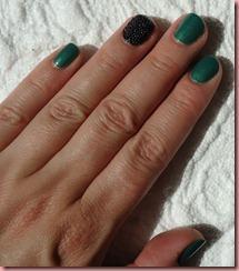 Caviar manicure