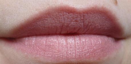 [Tragebild:] MAC Angel Lipstick