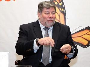 Steve Wozniak stellt sich auf die Seite des Windows Phone allerdings weiterhin gegen Android
