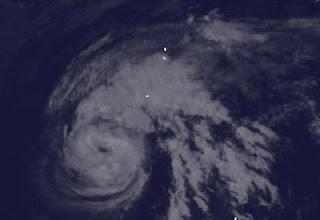 Taifunsaison 2012 aktuell: Taifun SANVU zieht seine vorhergesagte Bahn, aktuell, Satellitenbild Satellitenbilder, Sanvu, Taifunsaison, Taifun Typhoon, Taifunsaison 2012, 2012, Mai, Vorhersage Forecast Prognose, Verlauf, Zugbahn, Pazifik,