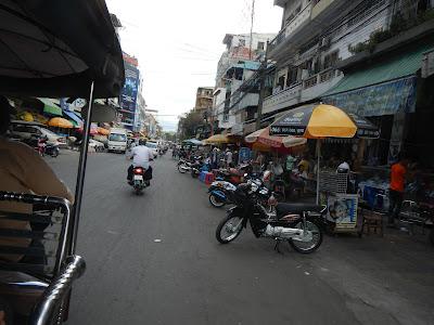 kurzer Stop in Phnom Phen
