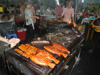 Ho chi minh City- “das alte Saigon”.. Millionen von Mottoraedern und exotischer Gerichte