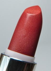 uma cosmetics im Test: Lippenstift, Rouge und Eyeliner