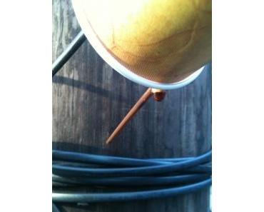 Marcel Broothaers or Marcel Duchamp or Daniel Spoerri or Dada or Fluxus… somebody was here.