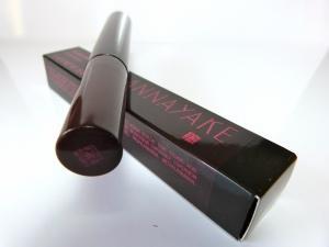 ANNAYAKE Volume Mascara Black. Wieder ein Mascara Versuch, diesmal bin ich begeistert!