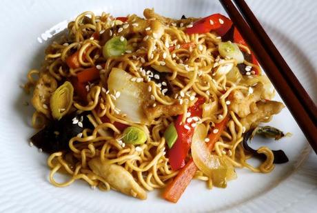 Chinese stir-fried noodles