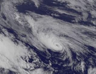 Tropischer Sturm CHRIS wird zum ersten Hurrikan der Atlantischen Hurrikansaison 2012, Chris, Hurrikanfotos, Satellitenbild Satellitenbilder, Atlantik, Atlantische Hurrikansaison, 2012, Rekord, Hurrikansaison 2012, 2012, Juni, 
