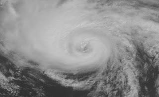 Tropischer Sturm CHRIS wird zum ersten Hurrikan der Atlantischen Hurrikansaison 2012, Chris, Hurrikanfotos, Satellitenbild Satellitenbilder, Atlantik, Atlantische Hurrikansaison, 2012, Rekord, Hurrikansaison 2012, 2012, Juni, 