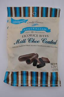 Haribo Black Cherries, Walgreens Candy Classic Australian Licorice und Aldi Mangolakritz