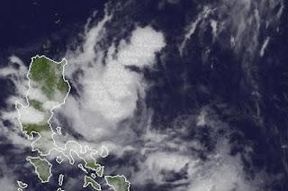 Tropischer Sturm DOKSURI (DINDO) auf Weg nach Hong Kong erreicht Luzon, Philippinen, Doksuri, Dindo, Taifunsaison 2012, aktuell, Philippinen, Hongkong, Juni, 2012, Satellitenbild Satellitenbilder, Sturmwarnung, Vorhersage Forecast Prognose, 