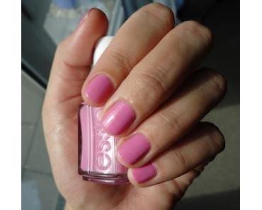 NotD: Essie 'Cascade Cool' (No. 220A)