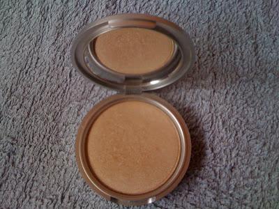 Review The Balm-Mary Lou Manizer