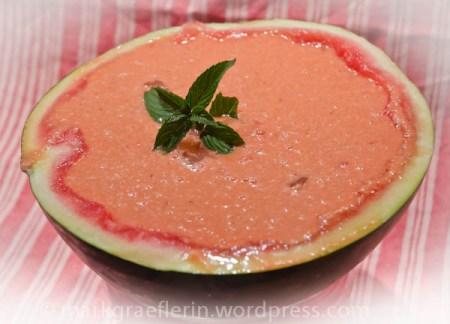 Kühlt und erfrischt: Geeiste Wassermelonen-Suppe