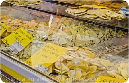 Einkäufe vom Markt in Luino – Sardische Pasta mit Ricotta und Zitrone