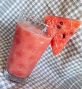 An Tagen wie diesen…ist mein Frischekick: Wassermelonen-Pfirisch-Orangen Smoothie