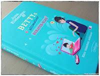 [Rezension] Bettys ultimativer Berater-Blog - Kein bisschen schlauer (Juma Kliebenstein)