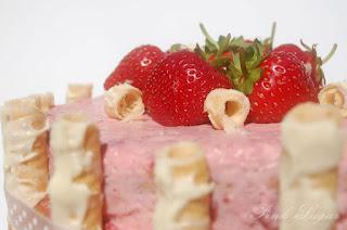 Grüntee – Erdbeer Torte