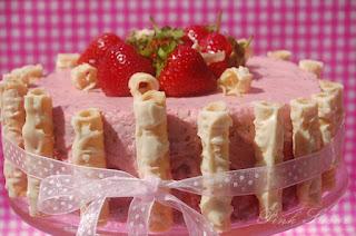 Grüntee - Erdbeer Torte