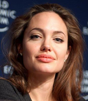 Angelina Jolie besucht syrische Flüchtlinge in Jordanien
