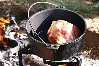 Schweinebraten mit Semmelknödel - Kochen am offenen Feuer #1