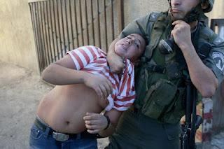 Kinder missbrauchen ist ein fester Bestandteil der israelischen Ideologie, sagt der Menschenrechtsverteidiger Rifat Odeh Kassis