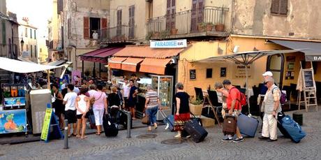 Korsika: Lieber Freund Tourist! Arme Säcke, ihr Touristen!