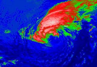 Tropischer Sturm NADINE belagert Azoren weiterhin, Nadine, Azoren, aktuell, Satellitenbild Satellitenbilder, 2012, Hurrikansaison 2012, Atlantische Hurrikansaison, Vorhersage Forecast Prognose, 