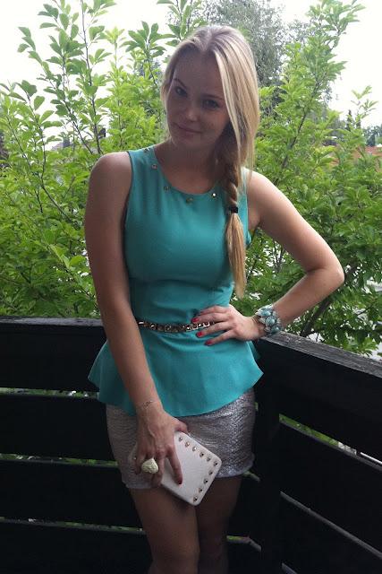 Friday to go: turquoise peplum top with studded accessories