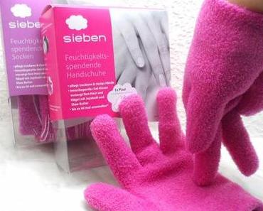 Wolke Sieben Feuchtigkeitsspendende Handschuhe und Socken - die pinke Pflege zum Anziehen