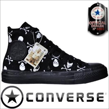 Converse Chucks Hi 1Q092 Skull & Bones Totenkopf Print Limited Edition Schwarz