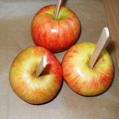 Blutige Äpfel (Paradiesäpfel)