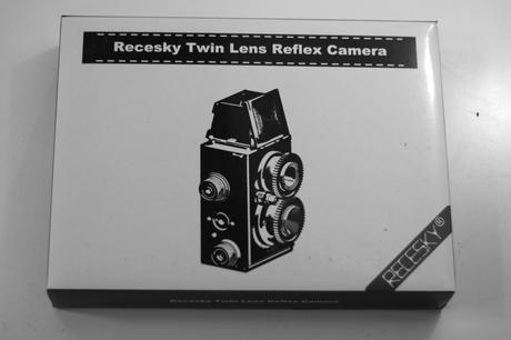 Twin Lens Reflex Camera.