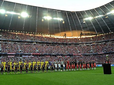 Allianz Arena: 71.000 Plätze  Verdin-Blog: 71.000 Klicks