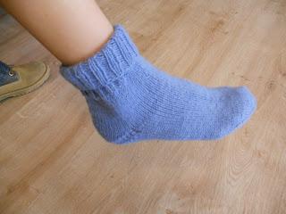 Himmelblaue Socken