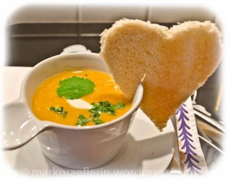 Orange Carrot Soup – Orangen Karotten Suppe mit Ingwer