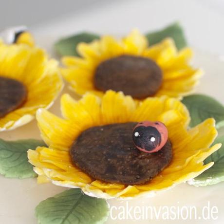 Anleitung: Sonnenblume aus Blütenpaste