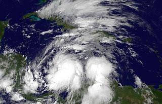 Tropischer Sturm SANDY entwickelt sich - Hurrikanwarnung Jamaika, Sandy, Satellitenbild Satellitenbilder, Vorhersage Forecast Prognose, aktuell, Jamaika, Kuba, Bahamas, USA, US-Ostküste Eastcoast, Oktober, 2012, Karibik, Atlantische Hurrikansaison, Hurrikansaison 2012,